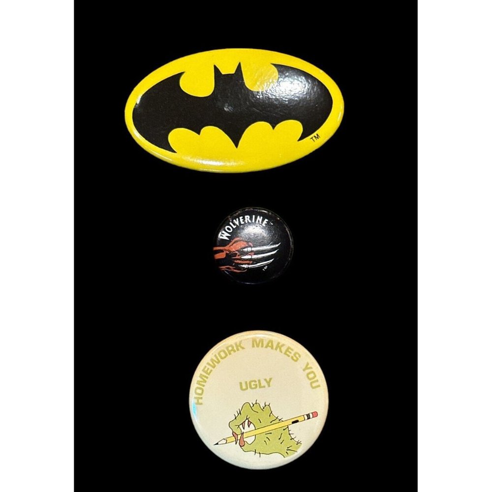 Vintage DC Comics 1964 Batman Oval 3" Wolverine 1” (Rare) & Grinch Button Pins